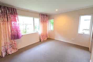 21 Edgewood Way, Henderson