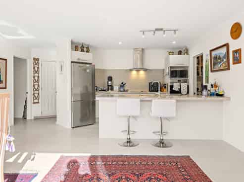 4 Hewson Drive, Snells Beach