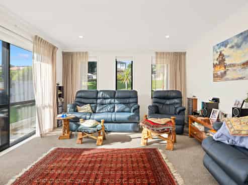 4 Hewson Drive, Snells Beach