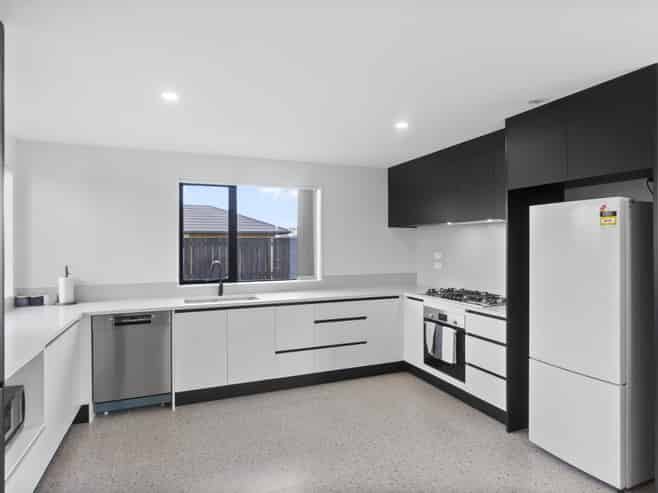 4/27 Te Manatu Drive, Rototuna