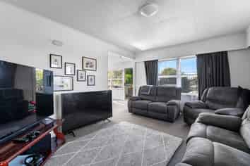 2 Spencer Street, Western Heights