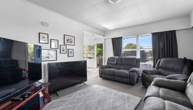 2 Spencer Street, Western Heights