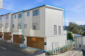 22 Mangrove Lane, Albany