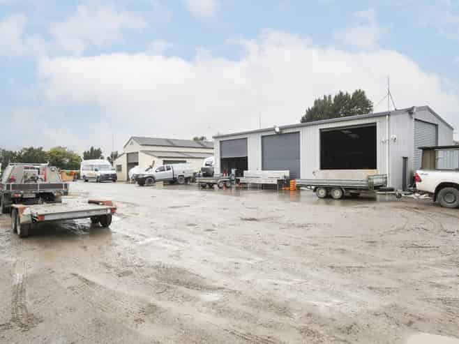 Substantial Yard & Workshop Complex for Lease