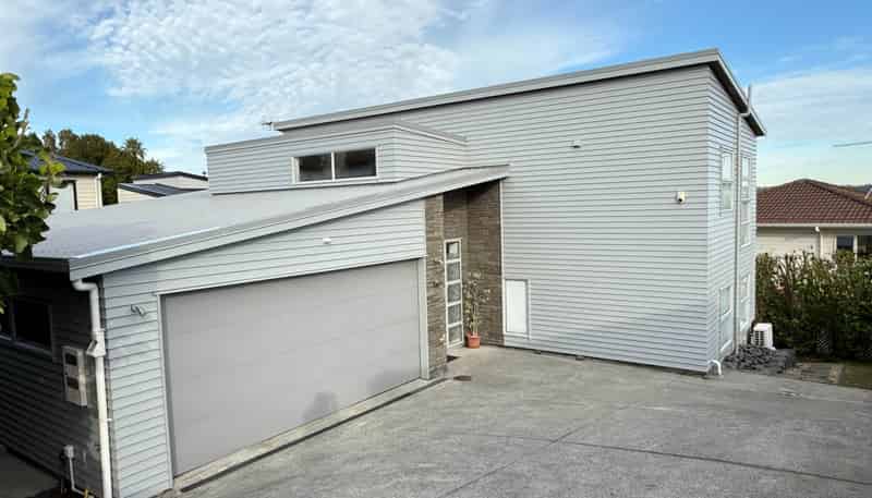 806A East Coast Road, Oteha
