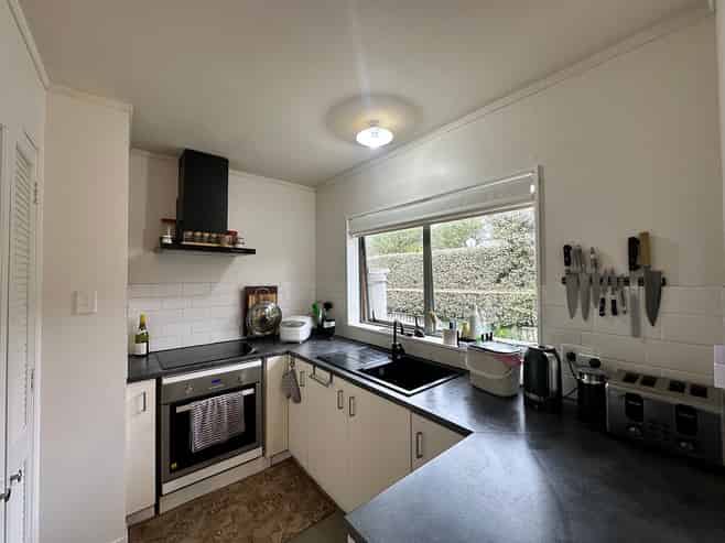37A Brookfield Avenue, Onehunga