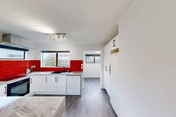 10 Essex Place, Springvale