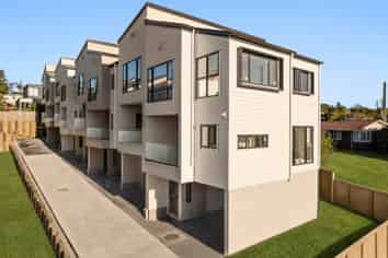 71 Archers Road, Hillcrest