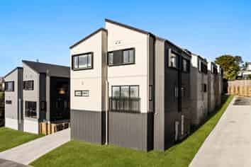 71 Archers Road, Hillcrest
