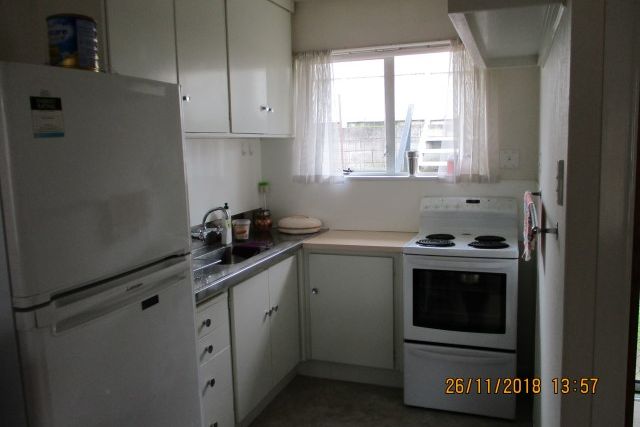Very Tidy - Two Bedrooms, One Bathroom and Carport - Ansicht 3