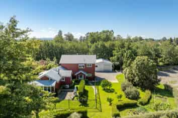 Hawkes Bay - Address withheld