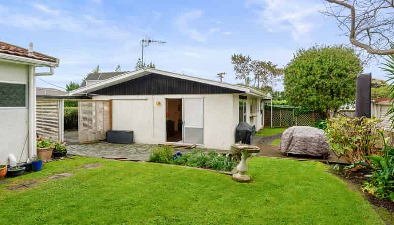 35 Pehi Kupa Street, Waikanae