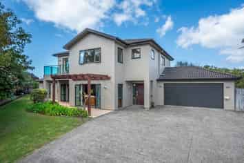 23 Ballymore Drive, Pinehill