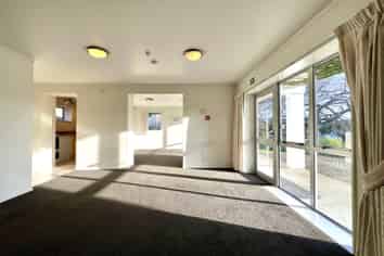 4B Bankart Street, Raglan