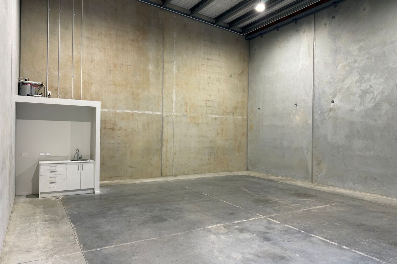 Modern Industrial Unit - Ansicht 4