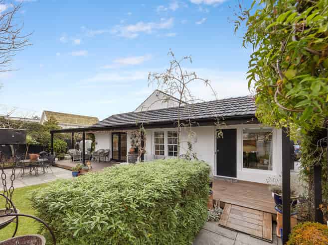 1/148 Leinster Road, Merivale