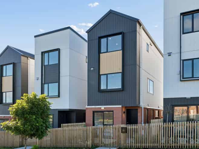22 Vista Estate Boulevard, Flat Bush