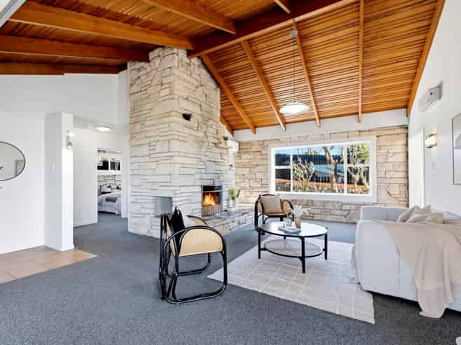 691 East Coast Road, Browns Bay