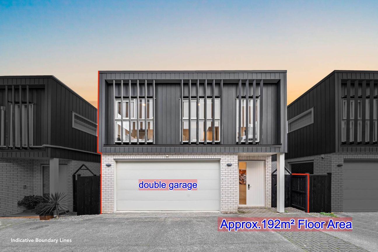 Freestanding  Double Garage  Zoned for BBI &... - Widok 2