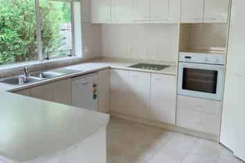 100A Golfland Drive, Golflands