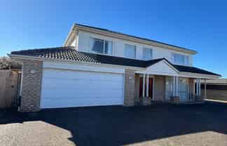 18 Trovare Place, Golflands