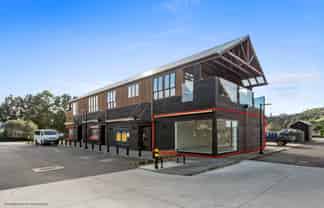 66sqm Light & bright retail office premises