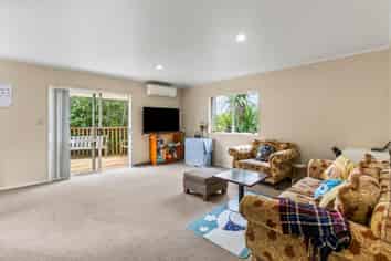2/39 Lancaster Road, Beach Haven