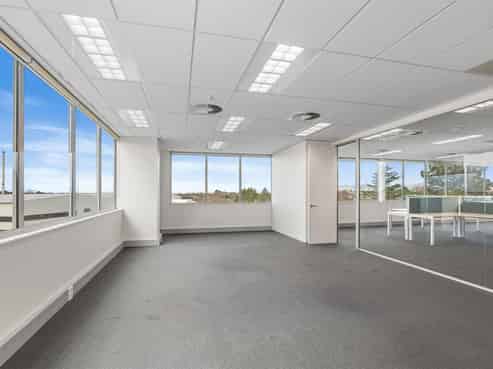 Premium Office in Prime Airport Location