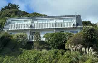 3/48 Paremata Crescent, Paremata