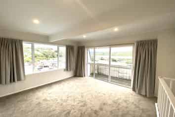 3/48 Paremata Crescent, Paremata