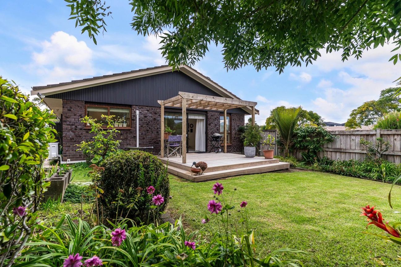 Beautiful, Low-Maintenance Living by the Marin... - Więcej