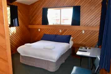 Backpacker & Motel Complex – Land, Buildings Plus