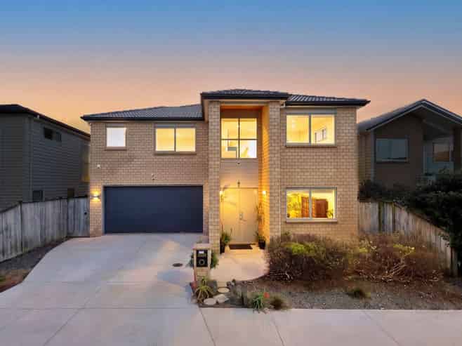 31 Rosewell Crescent, Flat Bush