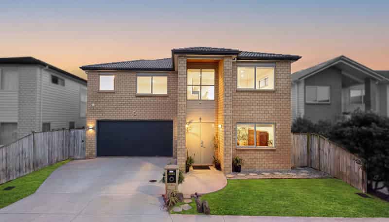 31 Rosewell Crescent, Flat Bush