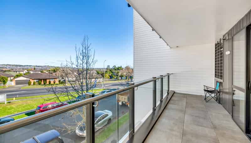 10/130 Stancombe Road, Flat Bush