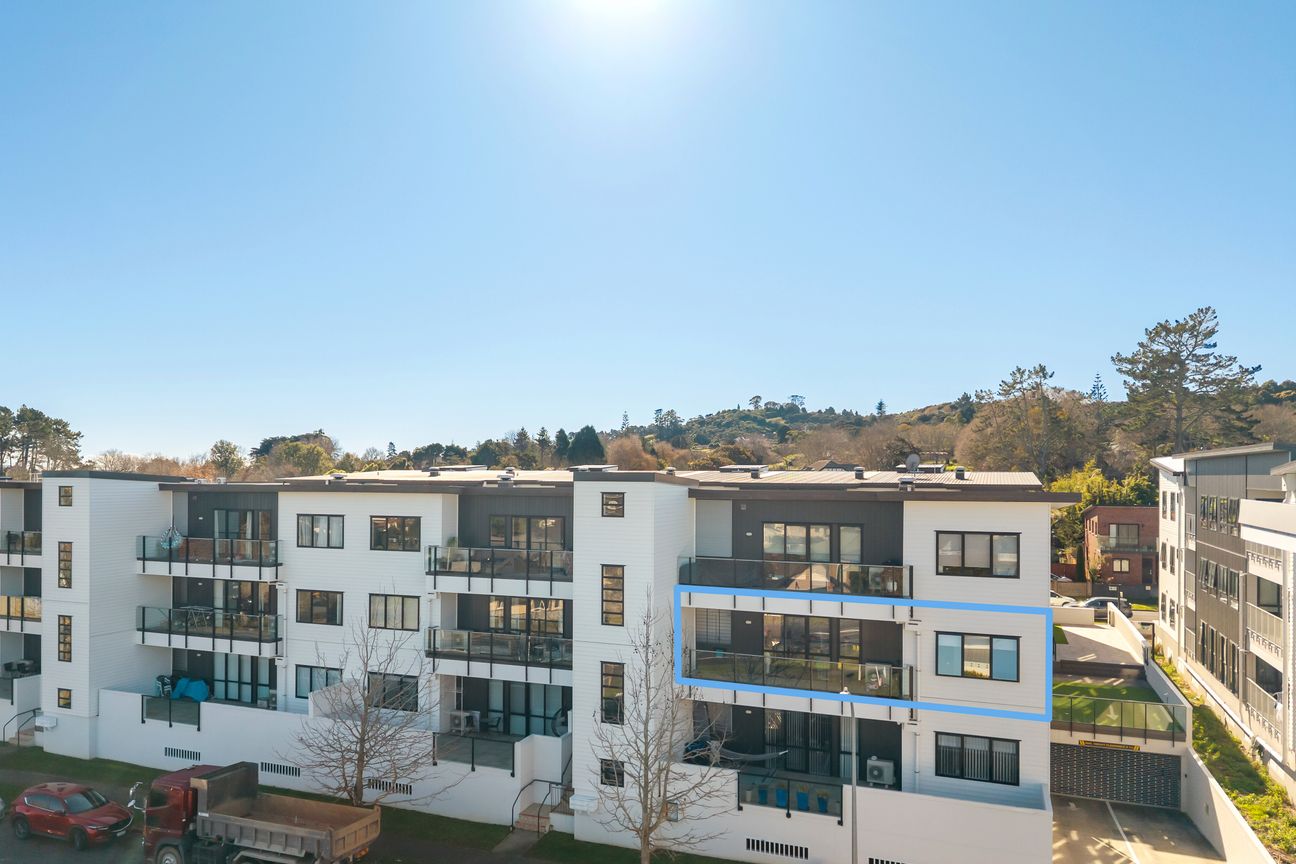 Seriously for Sale by Public Trust - Vista 2