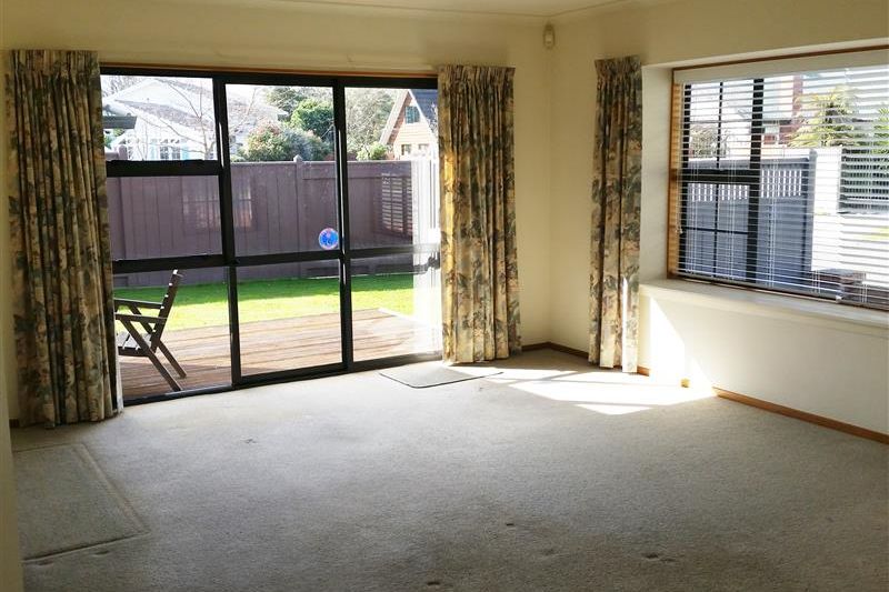 Convenient & Comfortable on Cook Street! - Vista 3