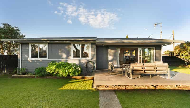 35 Millers Road, Brookfield