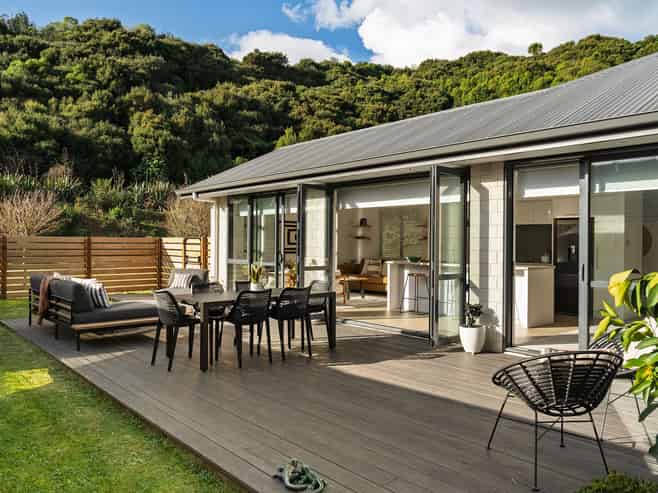 8 Conniston Way, Pyes Pa