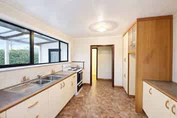 520 Richmond Road, Lepperton