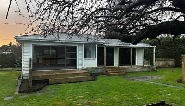 520 Richmond Road, Lepperton