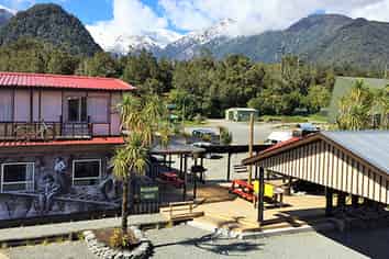 Backpacker & Motel Complex – Land, Buildings Plus