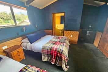 Backpacker & Motel Complex – Land, Buildings Plus