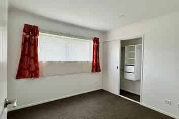 18A Memorial Avenue, Mount Roskill