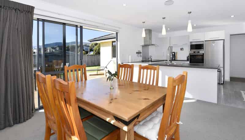 78 Washbourn Drive, Richmond