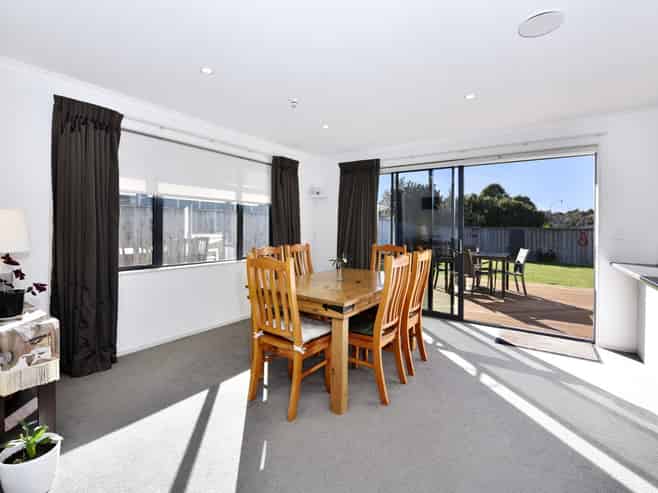 78 Washbourn Drive, Richmond