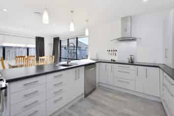 78 Washbourn Drive, Richmond