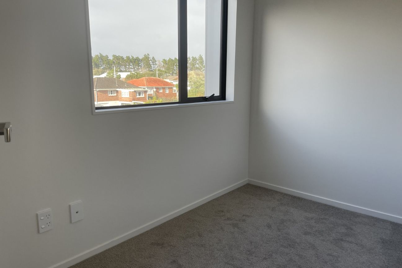 Near New Townhouse located in the LARCHWOOD complex - Aanzicht 5