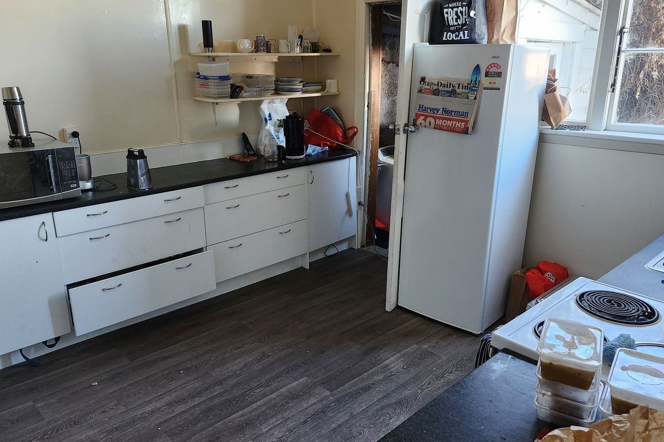2 x 7 Bed Flats with Decks - Great Location! – pohled 5