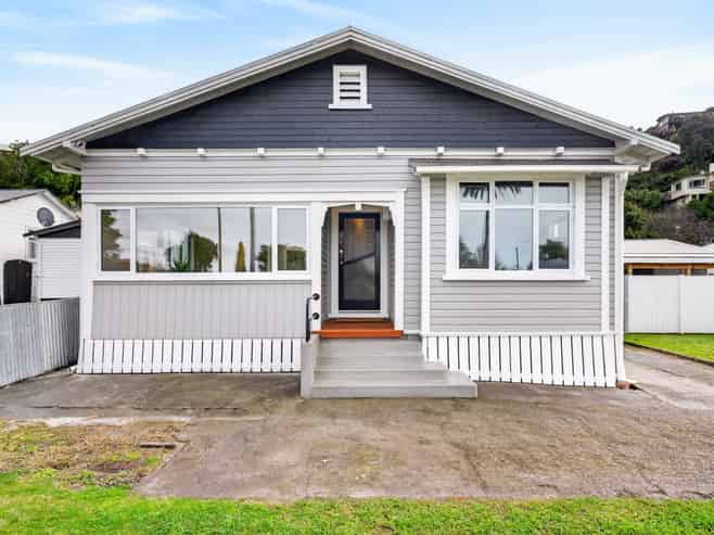 203 Carlyle Street, Napier South